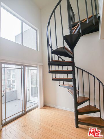 1042 S Kingsley Drive PH2, Los Angeles, CA 90006