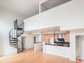 1042 S Kingsley Drive PH2, Los Angeles, CA 90006