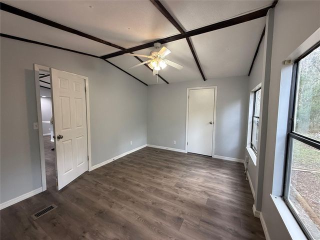 8824 OVERLOOK DR, Wesley Chapel, FL 33545