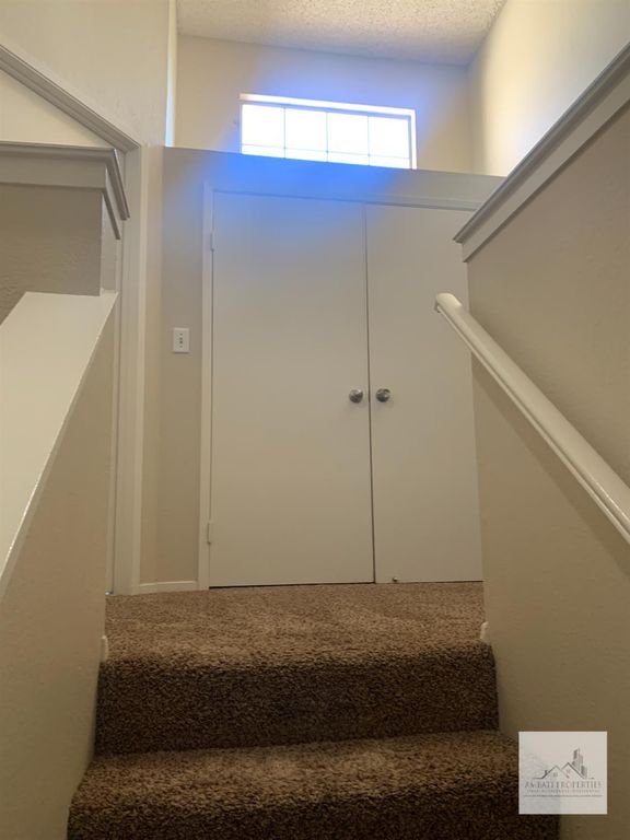 Image 10 of property listing at 1703 E Eclipse Avenue, Fresno, CA 93720