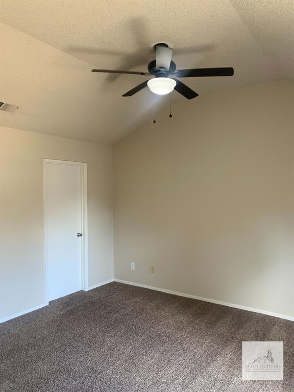 Image 13 of property listing at 1703 E Eclipse Avenue, Fresno, CA 93720