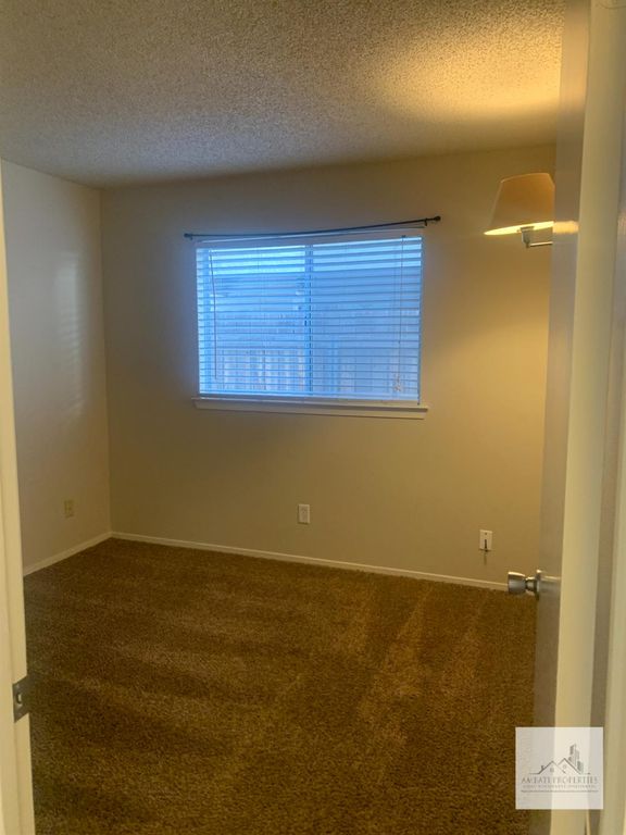 Image 15 of property listing at 1703 E Eclipse Avenue, Fresno, CA 93720