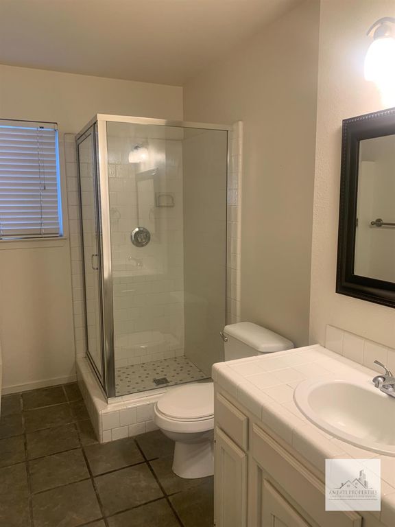 Image 16 of property listing at 1703 E Eclipse Avenue, Fresno, CA 93720