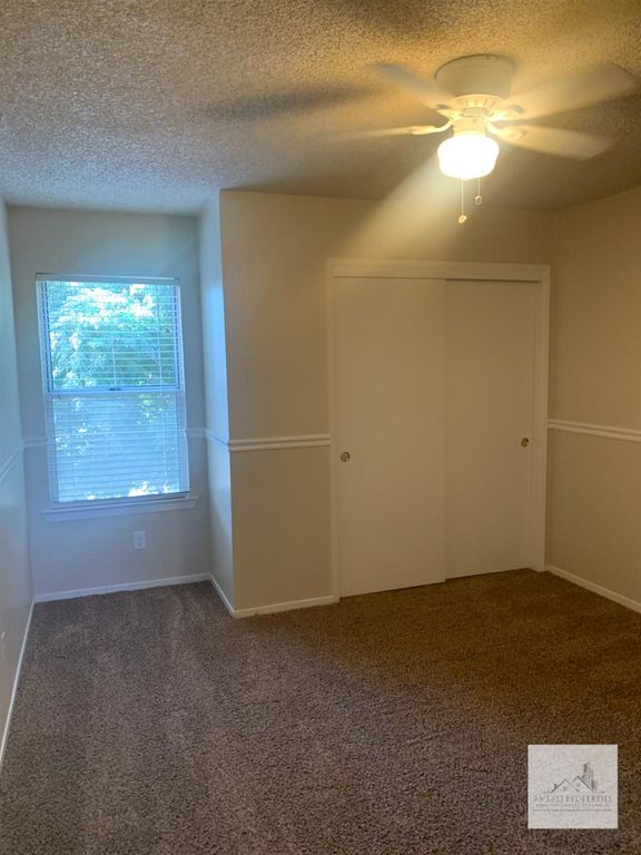 Image 18 of property listing at 1703 E Eclipse Avenue, Fresno, CA 93720