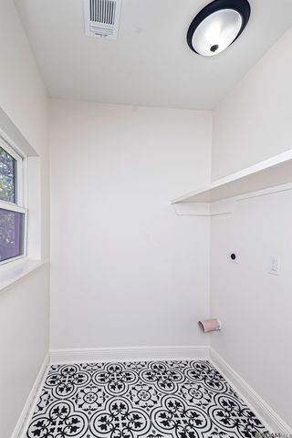 154 Belleview Dr, Baton Rouge, LA 70806