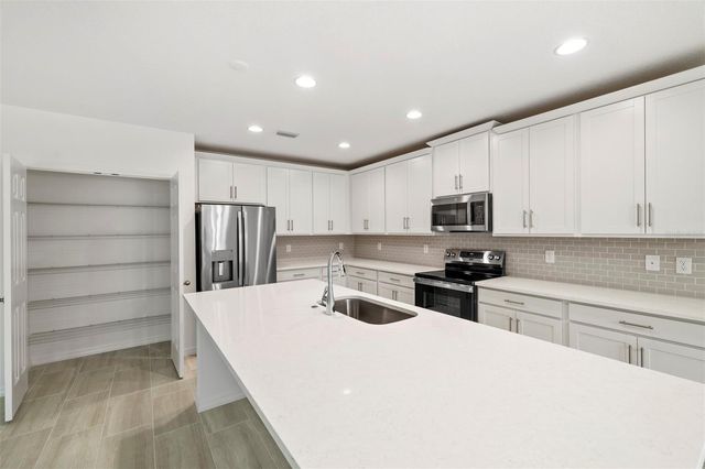 4045 SERENE WATER AVENUE, Eustis, FL 32736