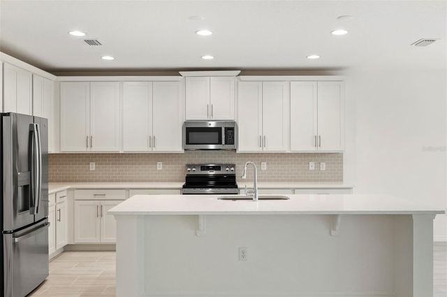 4045 SERENE WATER AVENUE, Eustis, FL 32736