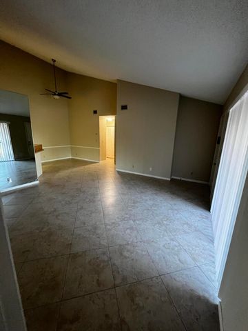 4215 S 57th Avenue E, Greenacres, FL 33463
