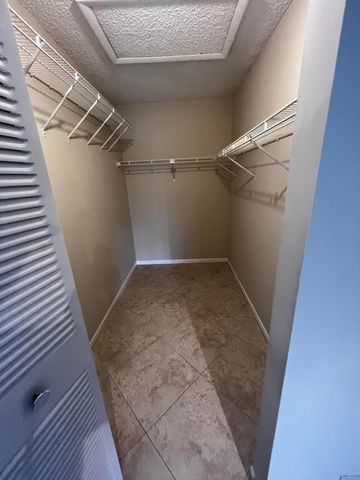 4215 S 57th Avenue E, Greenacres, FL 33463