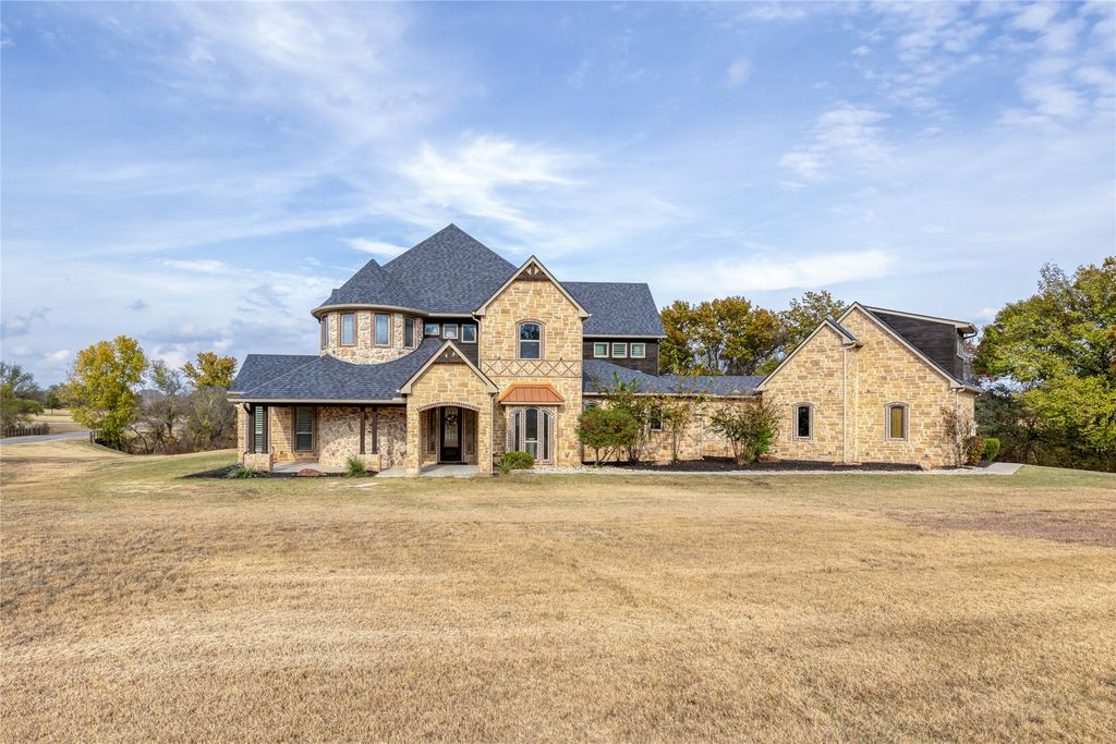 101 E Bozeman Lane, Fort Worth, TX 76108