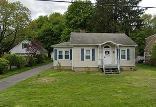 17 Rose Place, Central Valley, NY 10917