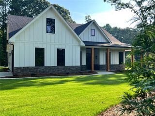 682 FERGUSON Place, Dallas, GA 30132