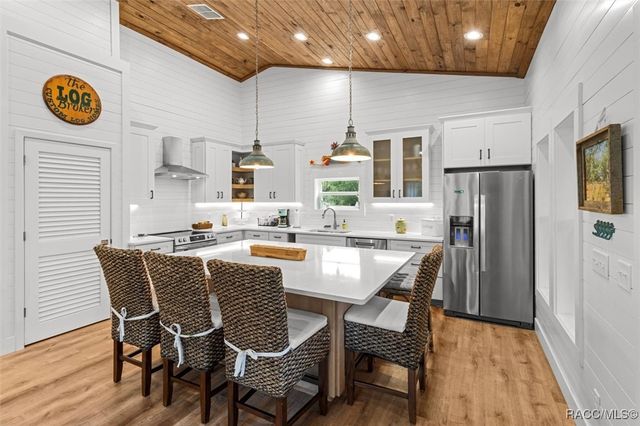 5328 Riverside Drive, Yankeetown, FL 34498