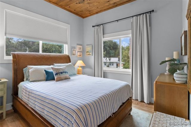 5328 Riverside Drive, Yankeetown, FL 34498