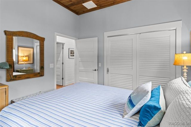 5328 Riverside Drive, Yankeetown, FL 34498