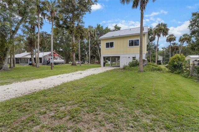 5328 Riverside Drive, Yankeetown, FL 34498