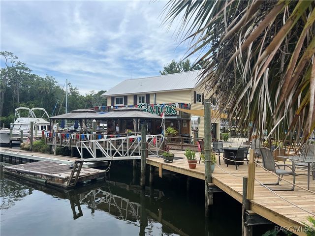 5328 Riverside Drive, Yankeetown, FL 34498