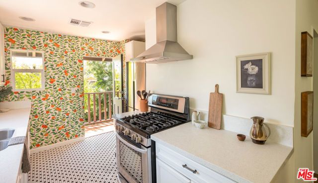 1337 Neola Street, Los Angeles, CA 90041