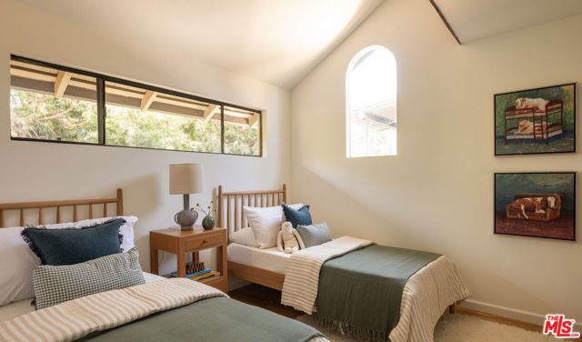 1337 Neola Street, Los Angeles, CA 90041