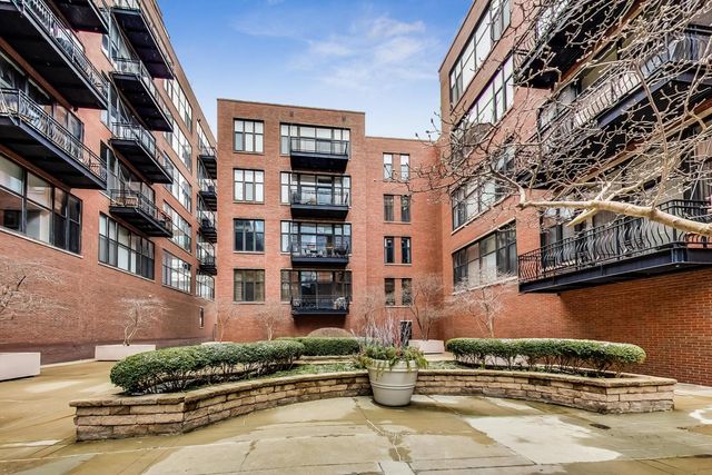 333 W Hubbard Street 704, Chicago, IL 60654