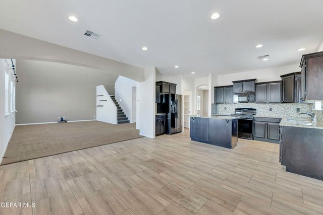 7865 Enchanted Ridge Drive, El Paso, TX 79911