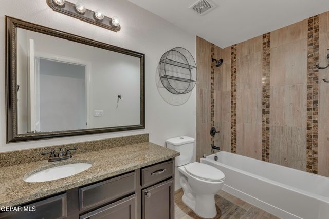 7865 Enchanted Ridge Drive, El Paso, TX 79911