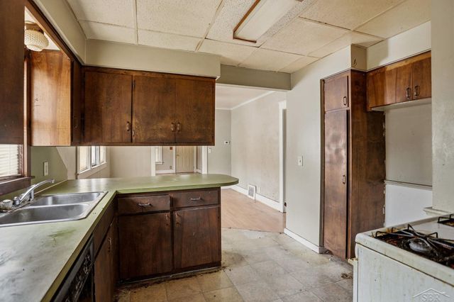 1719 N Charles Street, Saginaw, MI 48602
