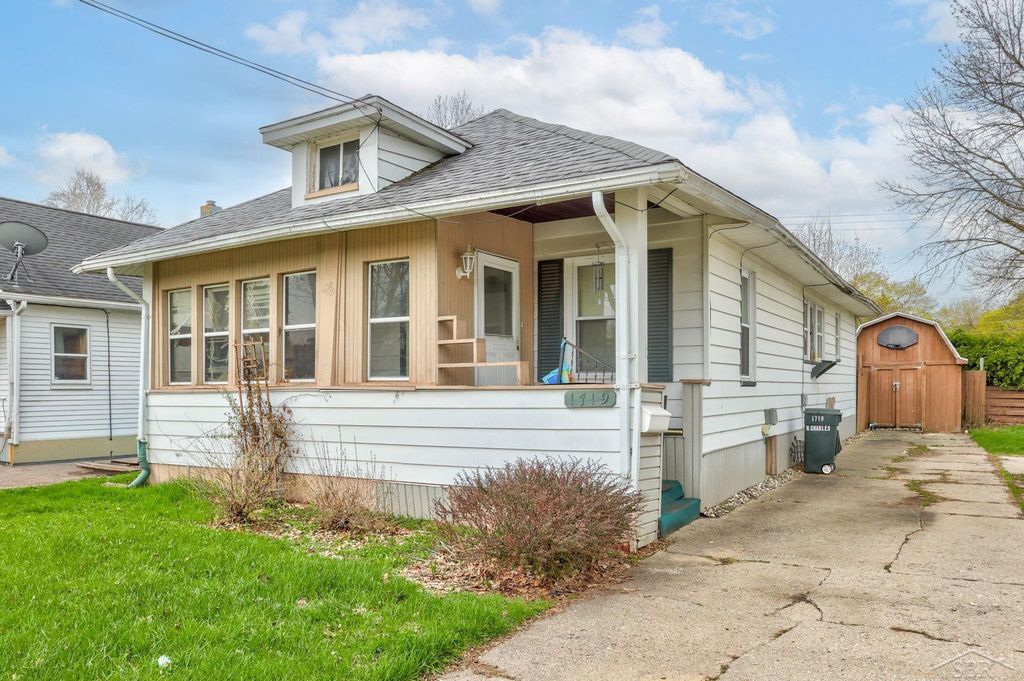 1719 N Charles Street, Saginaw, MI 48602