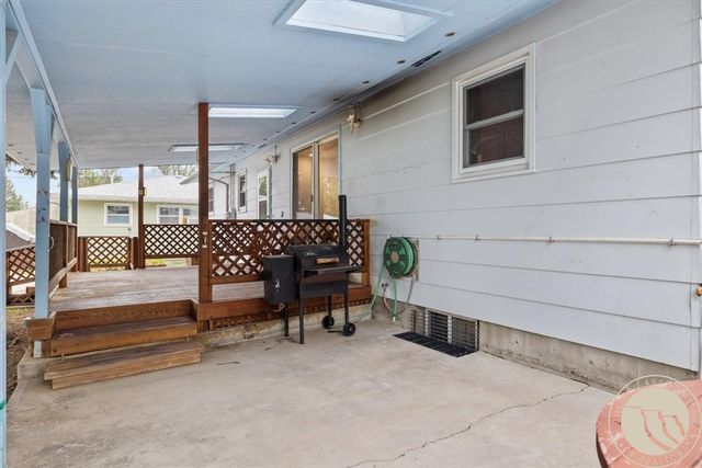 1011 5th Avenue, Laurel, MT 59044