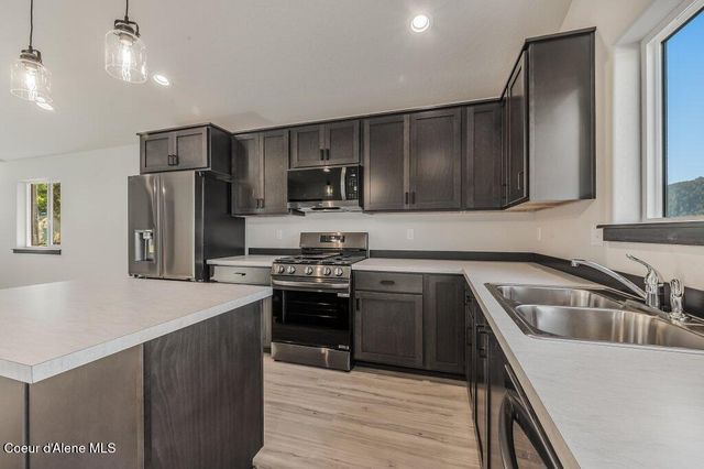 5881 W Vermont St, Spirit Lake, ID 83869