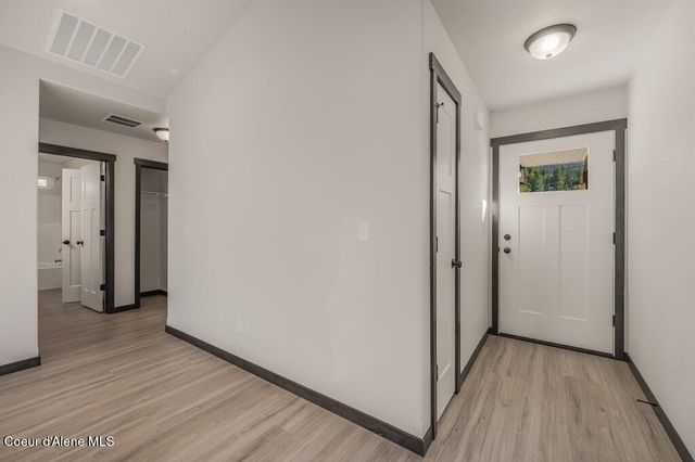 5881 W Vermont St, Spirit Lake, ID 83869