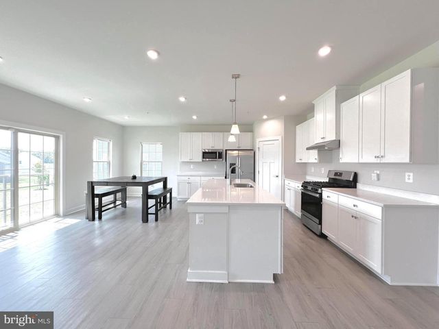 10078 DRESSAGE DR, Upper Marlboro, MD 20772