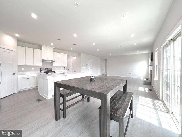 10078 DRESSAGE DR, Upper Marlboro, MD 20772