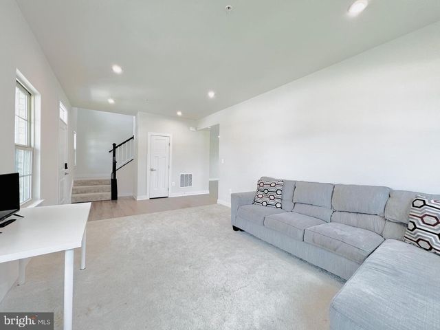 10078 DRESSAGE DR, Upper Marlboro, MD 20772