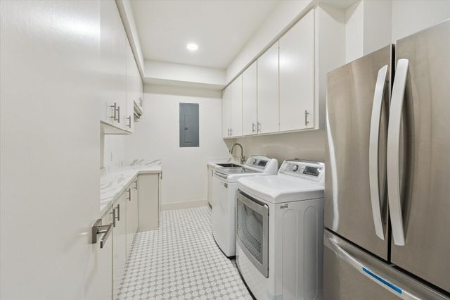 6348 Vanderbilt Street, West University Place, TX 77005