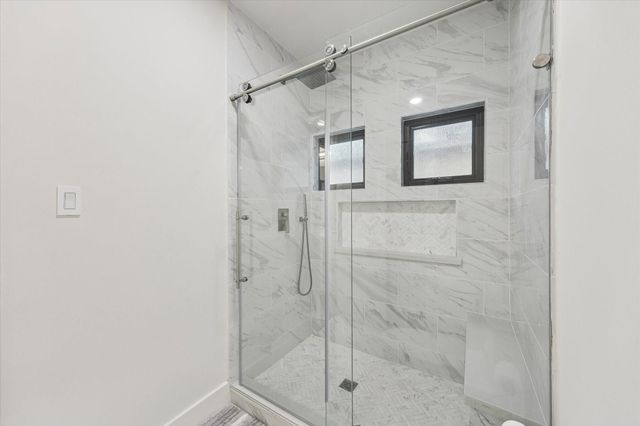 6348 Vanderbilt Street, West University Place, TX 77005