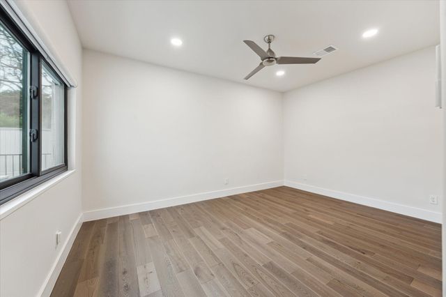 6348 Vanderbilt Street, West University Place, TX 77005