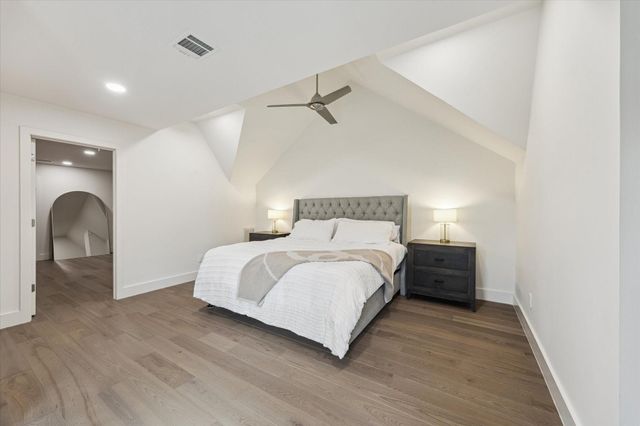 6348 Vanderbilt Street, West University Place, TX 77005