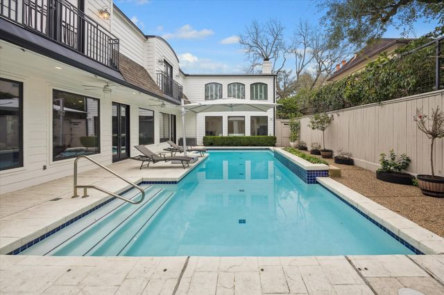 6348 Vanderbilt Street, West University Place, TX 77005