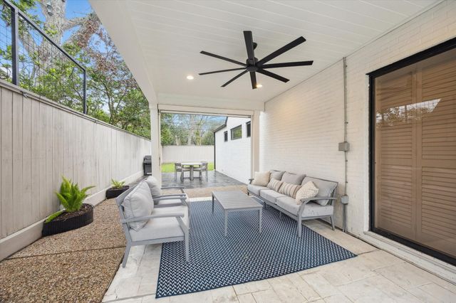 6348 Vanderbilt Street, West University Place, TX 77005