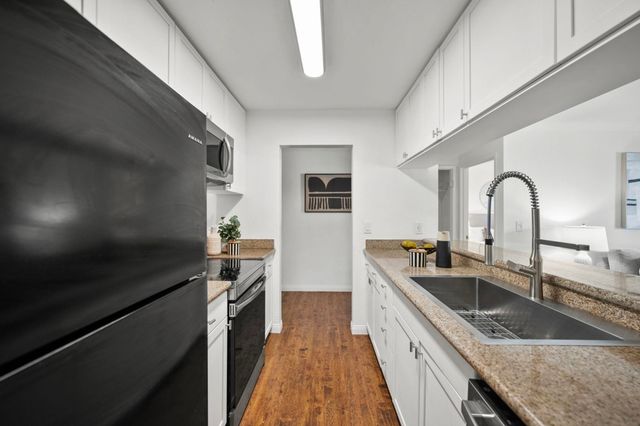 1085 Murrieta Blvd 222, Livermore, CA 94550