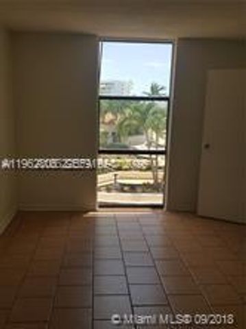 13499 Biscayne Blvd 506, North Miami, FL 33181