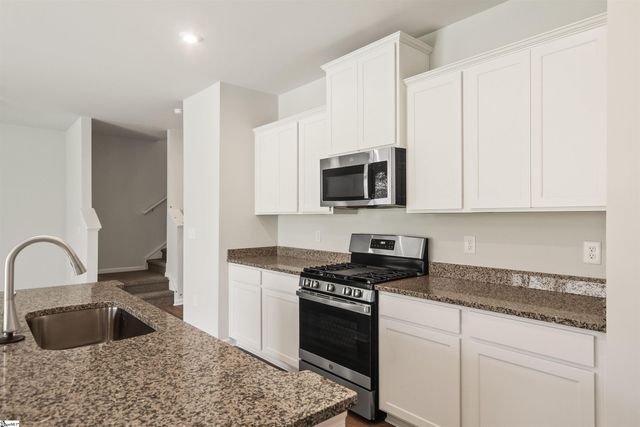 128 Old Furnace Road, Boiling Springs, SC 29316