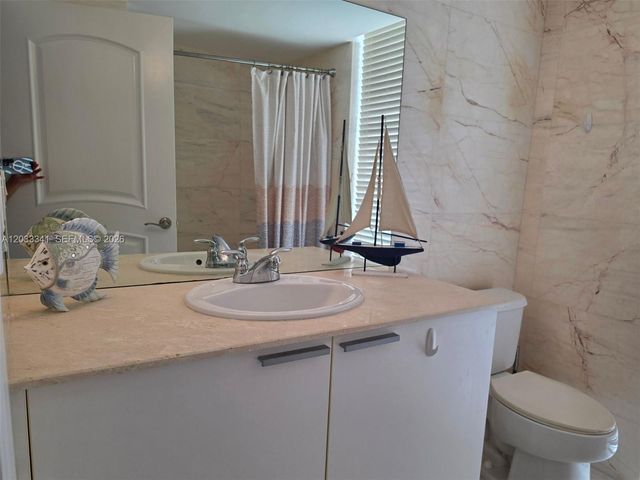 16699 Collins Avenue 1803, Sunny Isles Beach, FL 33160
