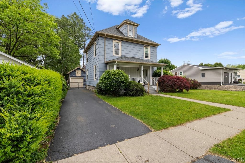 2 Scammell Avenue, Auburn, NY 13021