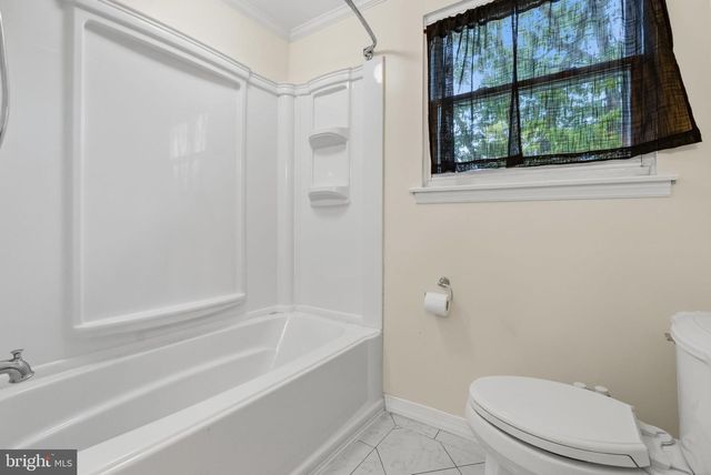 13 VILLAGE AVE, Marlton, NJ 08053