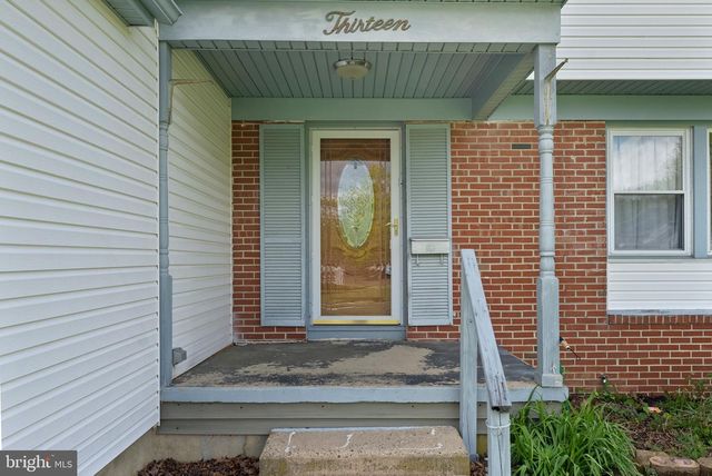 13 VILLAGE AVE, Marlton, NJ 08053