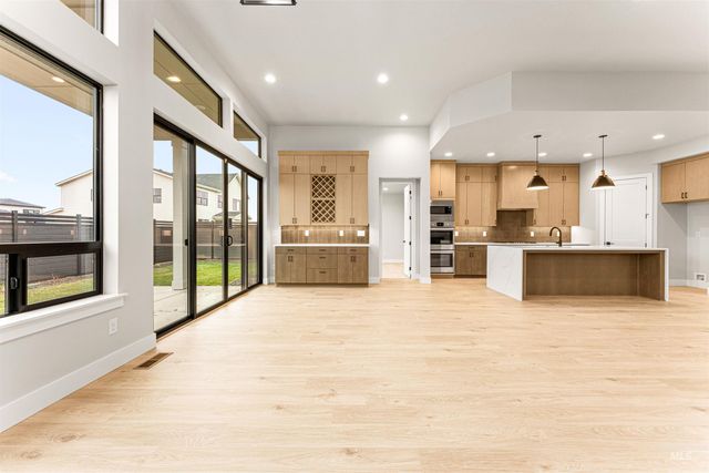 6684 N Wonder Ave Molalla Bonus, Meridian, ID 83646