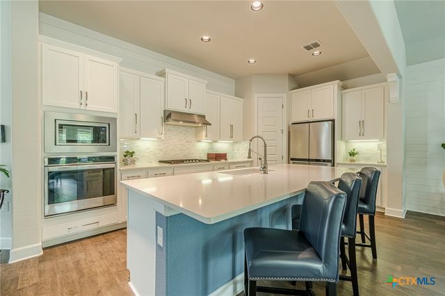 305 Dashing Sycamore Street, San Marcos, TX 78666