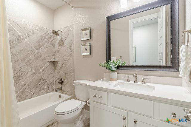 305 Dashing Sycamore Street, San Marcos, TX 78666